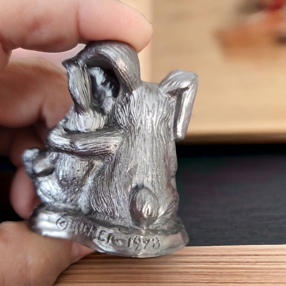 Michael Ricker Pewter Rabbit Bunny Couple Collectible Figurine 1998 Handcrafted - Picture 4 of 5